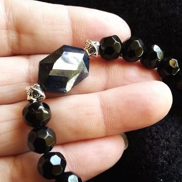 Not Your Boring Black Blahblah Bracelet! Sexy Goth, Glam Stretch Bracelet - Picture 2 of 8